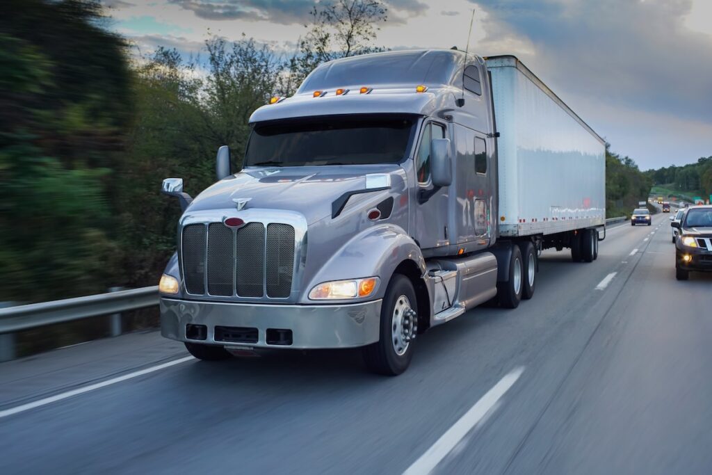 18 wheeler truck blind spot on the road 